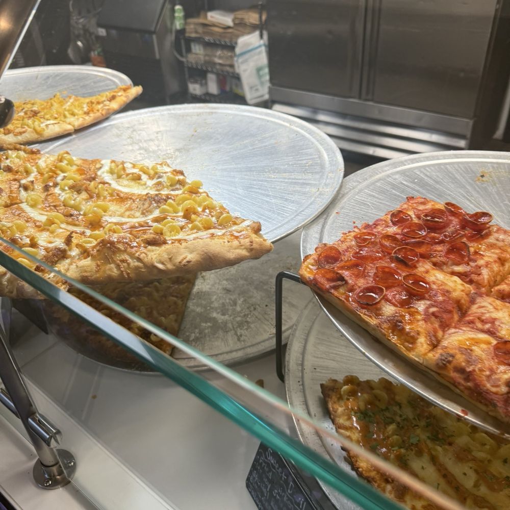 Krave It Pizza & Sandwich Joint & Bar - Pizza Near Me - Denver, Colorado Krave It Pizza & Sandwich Joint & Bar - Pizza Near Me - Denver, Colorado