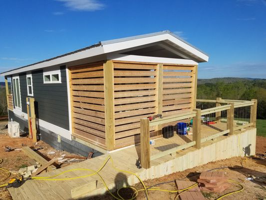 Doug Patterson Builders N Roofing Logo