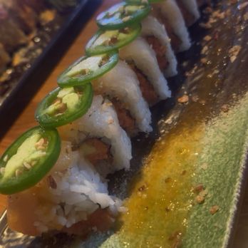 On A Roll Sushi - Scorching 911 Roll - Sushi Bars Near Me - Fresno, California On A Roll Sushi - Scorching 911 Roll - Sushi Bars Near Me - Fresno, California