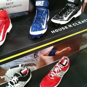 DICK'S Sporting Goods - Shoes on point - Sports Wear Near Me - San Diego, California DICK'S Sporting Goods - Shoes on point - Sports Wear Near Me - San Diego, California