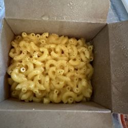 The Tiki Shack - Mac n cheese