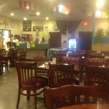 Mi Pueblo 2 - Pretty slow night. - Mexican Near Me - Brady, Texas
