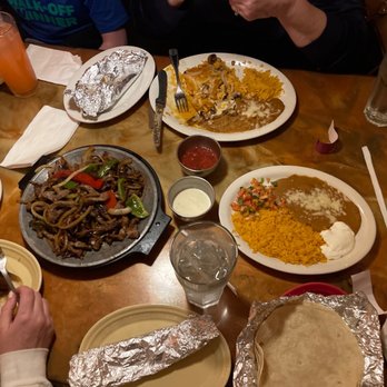 Plaza Azteca - Quesadillas Rellenas Beef Fajitas Fajitas For 2 Pollo Sonora - Mexican Near Me - Virginia Beach, Virginia