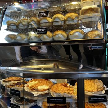 A La Mode - In addition to pot pies, they also have dessert pies. - Bakeries Near Me - Vancouver, British Columbia A La Mode - In addition to pot pies, they also have dessert pies. - Bakeries Near Me - Vancouver, British Columbia