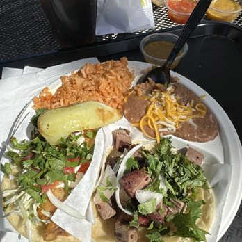 Holé Molé - Mexican Near Me - Long Beach, California Holé Molé - Mexican Near Me - Long Beach, California