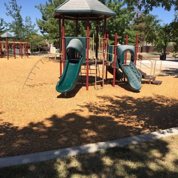 Silva Park - Little kids play structure - Parks Near Me - Riverbank, California