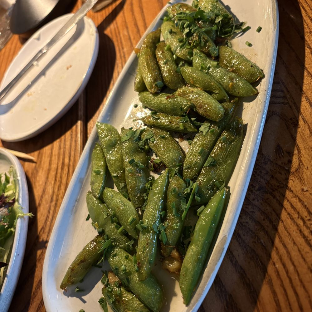 District Kitchen & Bar - Sugar snap peas - New American Near Me - Pittsfield, Massachusetts District Kitchen & Bar - Sugar snap peas - New American Near Me - Pittsfield, Massachusetts