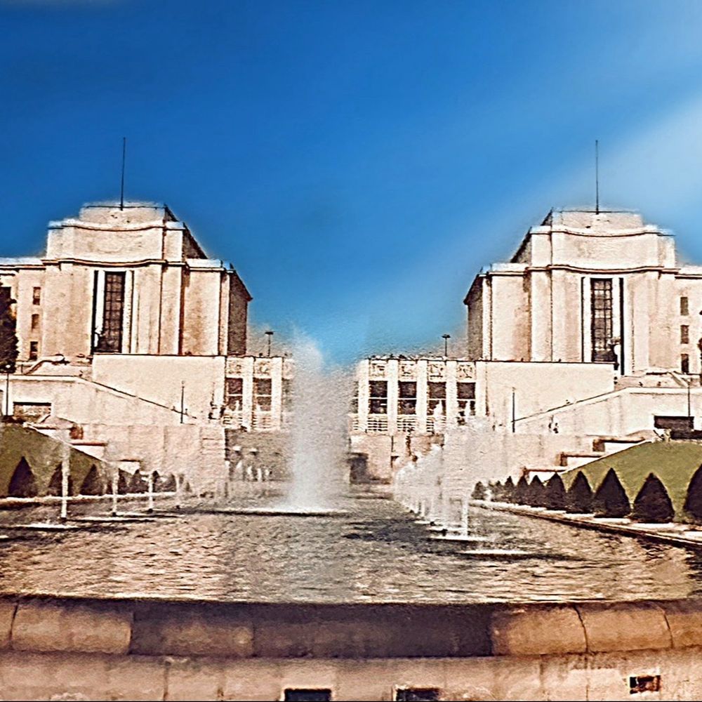 Place du Trocadéro - Warsaw Fountains - Public Plazas Near Me - Paris, 75 Place du Trocadéro - Warsaw Fountains - Public Plazas Near Me - Paris, 75