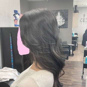 La Posh Salon & Spa - Hair Salons Near Me - Elk Grove, California