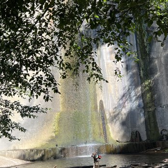 Gabrielino Trail - Hiking Near Me - Altadena, California