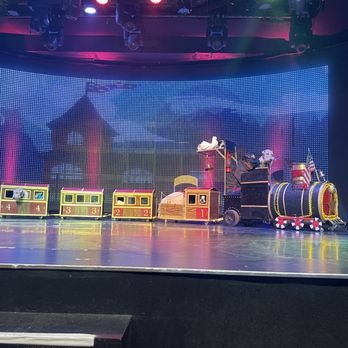 Popovich Comedy Pet Theater - Performing Arts Near Me - Las Vegas, Nevada Popovich Comedy Pet Theater - Performing Arts Near Me - Las Vegas, Nevada