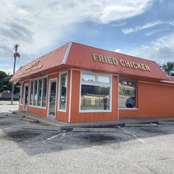 Krispy's Fried Chicken & Seafood - Building