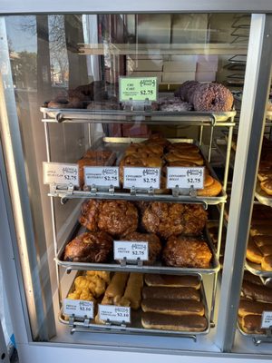 Colonial Donuts by null