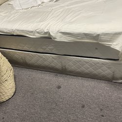 MedNet Medical Services - Absolutely filthy mattress on the floor with no mattress pad. Looks like it had bedbugs.