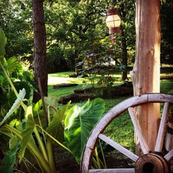 Rusty Gables Guest Lodge & Gallery - Front Porch View...