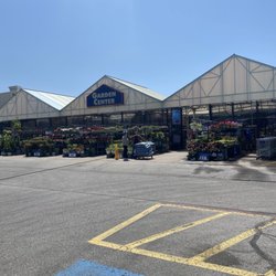 Lowe's Home Improvement - Garden center