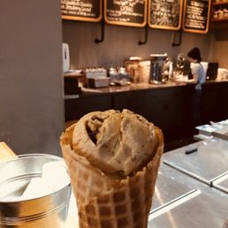 Crunchy Waffle Cones Crunchy Waffle Cones
