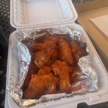 Burattino Brick Oven Pizza - Chicken Wings - Pizza Near Me - Carson, California Burattino Brick Oven Pizza - Chicken Wings - Pizza Near Me - Carson, California