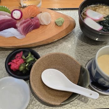 Rinka - Lunch set sashimi - Japanese Near Me - Honolulu, Hawaii