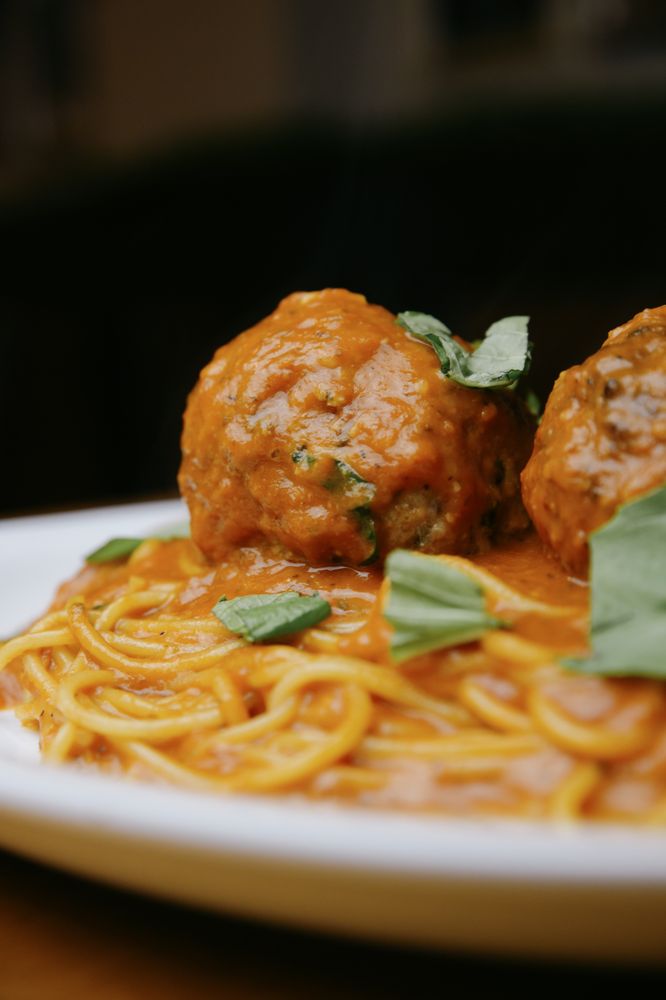 Social spots from Victory Tap Chicago