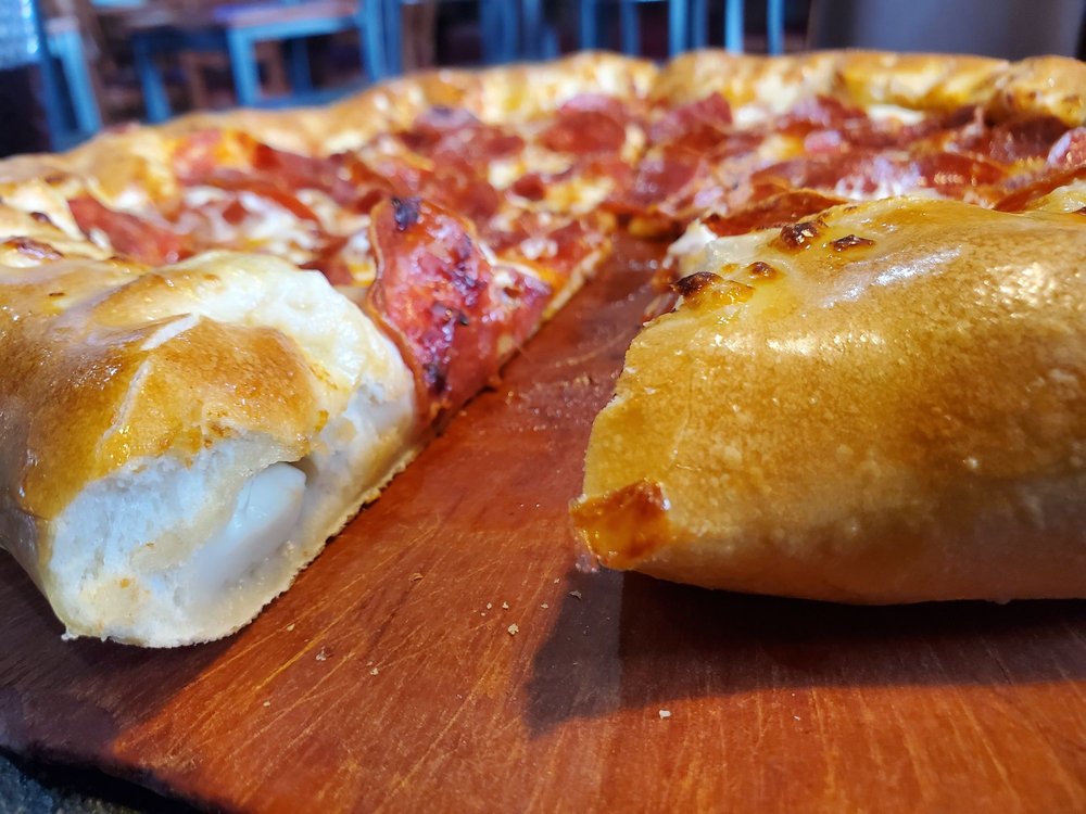 PIZZA HUT Updated August 2024 16 Photos & 16 Reviews 10443 D