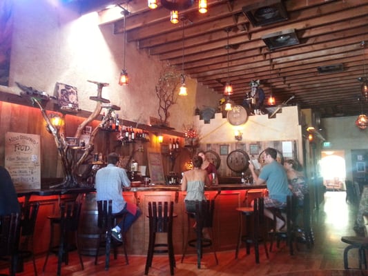 Oberon's Cocktail Bar & Venue by null