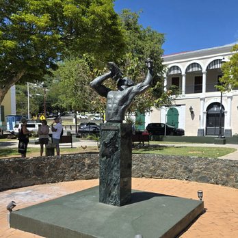 Emancipation Gardens - The Freedom Sculpture by Bright Bimpong - Parks Near Me - Charlotte Amalie, Virgin Islands