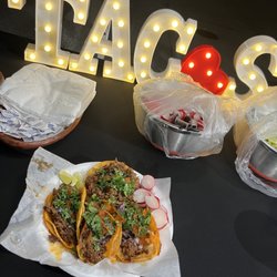 Huguis Birria Tacos