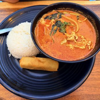 Thai Boat - Red Curry with rice combo - Thai Near Me - San Luis Obispo, California Thai Boat - Red Curry with rice combo - Thai Near Me - San Luis Obispo, California