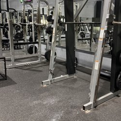 CFX Ford City - Smith machine..what's this white powder?!