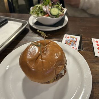 Golden Road Brewing - Vegan burger - New American Near Me - Huntington Beach, California Golden Road Brewing - Vegan burger - New American Near Me - Huntington Beach, California