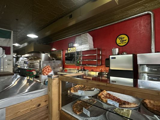 Virtuoso Pizzeria by David Losole by null