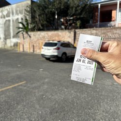 Premium Parking - P249