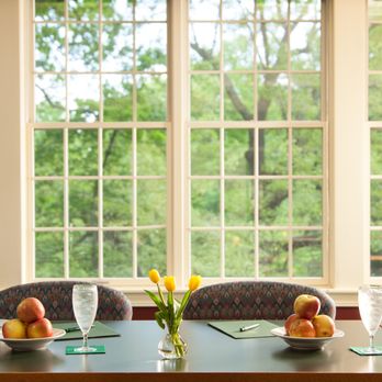 1906 Pine Crest Inn - Modern two-story conference & event center - Bed & Breakfast Near Me - Tryon, North Carolina