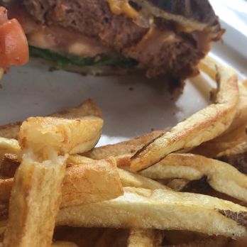Full Bloom Vegan - Beyond burger with french fries - Vegan Near Me - Miami Beach, Florida Full Bloom Vegan - Beyond burger with french fries - Vegan Near Me - Miami Beach, Florida