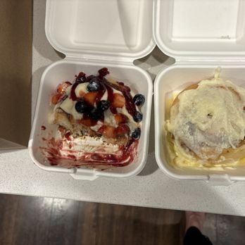 Cinnaholic - Bakeries Near Me - Vineyard, Utah