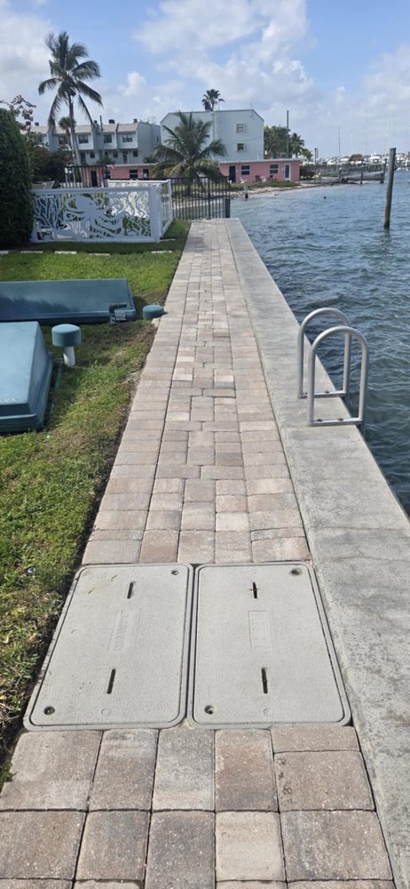 Slide of R N R Pressure Cleaning and Roof Washing