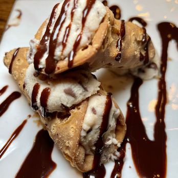 Abrusci's Fire & Vine - Cannoli - Pizza Near Me - Lakewood, Colorado Abrusci's Fire & Vine - Cannoli - Pizza Near Me - Lakewood, Colorado