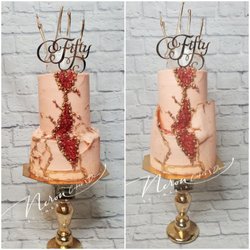 Neron Cakes & Decor - Geode design cake, with sugar sheet technique
