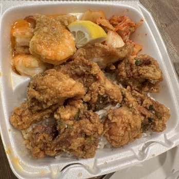 First Watch - Garlic shrimp, garlic chicken, with kim chee side - Cafes Near Me - Scottsdale, Arizona First Watch - Garlic shrimp, garlic chicken, with kim chee side - Cafes Near Me - Scottsdale, Arizona
