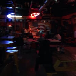 Ronnie's Hog Heaven - Live band on Sunday