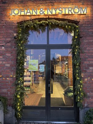 Johan & Nyström - Kanavaranta by null