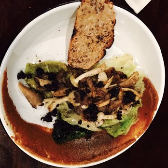 Apteka - Boczniaki z kapusta (oyster mushroom + braised cabbage in beer broth + butternut miso + rye crumb) - Vegan Near Me - Pittsburgh, Pennsylvania Apteka - Boczniaki z kapusta (oyster mushroom + braised cabbage in beer broth + butternut miso + rye crumb) - Vegan Near Me - Pittsburgh, Pennsylvania