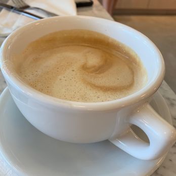Bakery Lorraine - Cappuccino - where is my chocolate sprinkles and why is my cup not full?! - Bakeries Near Me - Austin, Texas
