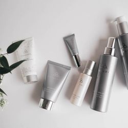 Jenny Wax Skincare - COSMEDIX is a chirally correct line that incorporates Nobel Prize-winning technologies with pure botanical ingredients.
