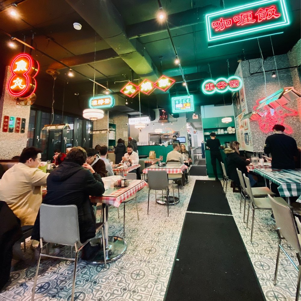 Ken Kee - Interior - Seafood Near Me - Chicago, Illinois Ken Kee - Interior - Seafood Near Me - Chicago, Illinois