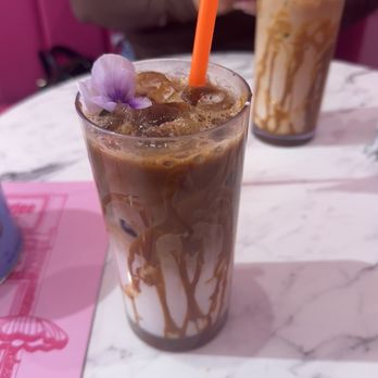 Pink & Boujee - Dulce de leche coffee - Mexican Near Me - Los Angeles, California