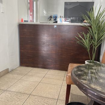 Legit Automotive - The guest waiting room - Auto Repair Near Me - Los Angeles, California Legit Automotive - The guest waiting room - Auto Repair Near Me - Los Angeles, California