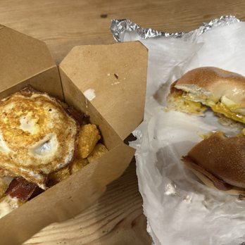 Honey Brunch - Cheesy Bacon Brunch Bowl & Bumble Sandwich - Breakfast & Brunch Near Me - Hartford, Connecticut