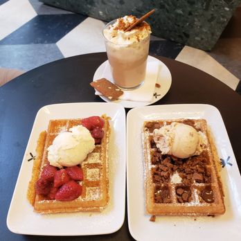 Maison Dandoy - Desserts Near Me - Brussels, BRU Maison Dandoy - Desserts Near Me - Brussels, BRU